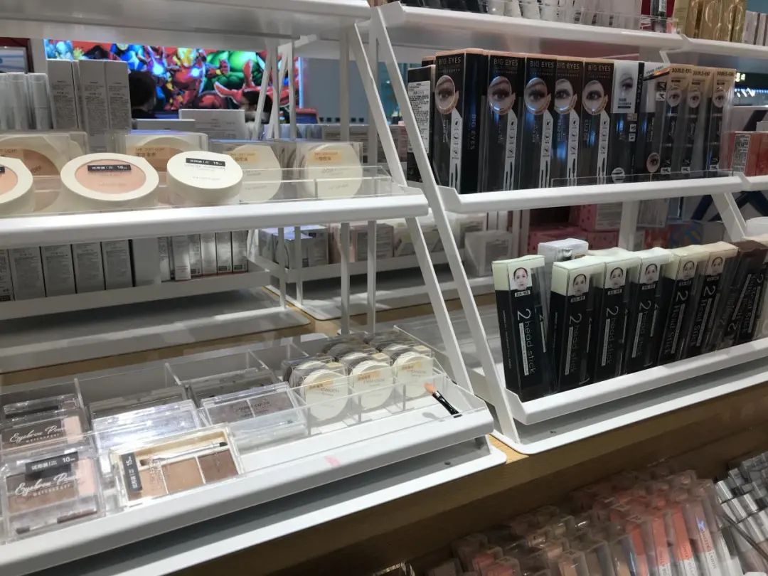 中国街边“十元店”要开1万家店，冲刺IPO，却被人吐槽为山寨