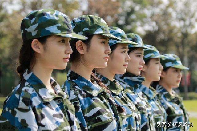 大一新生如何在自我介绍展示才艺,大一新生英语一分钟自我介绍范文