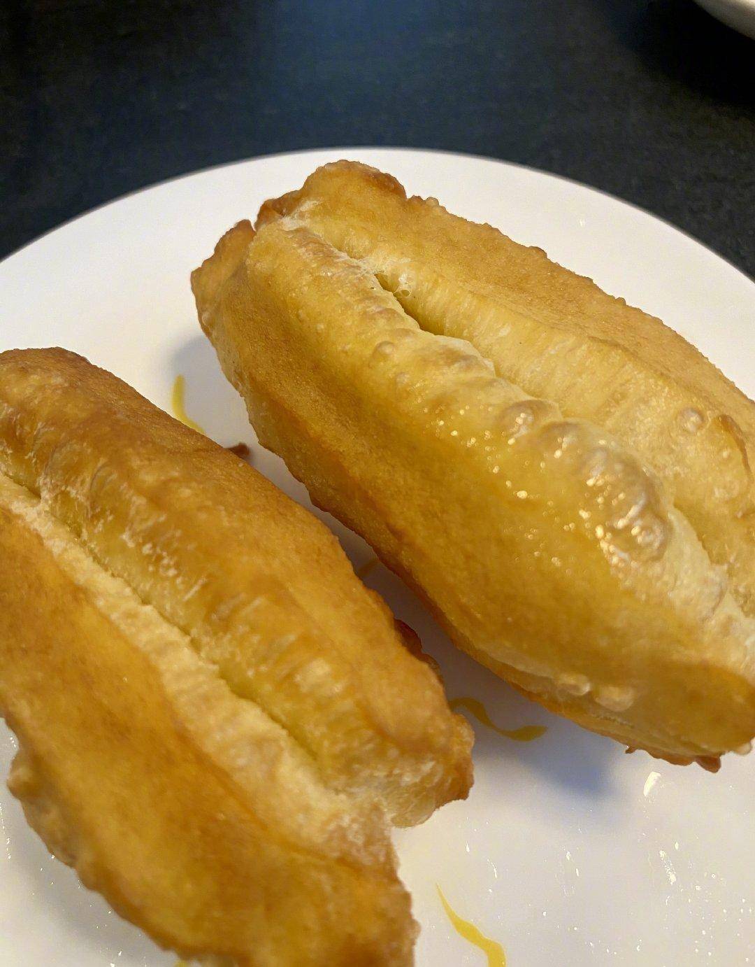 何炅蛋糕,鹿晗油条,宋茜面条,明星们宅家美食大赏?