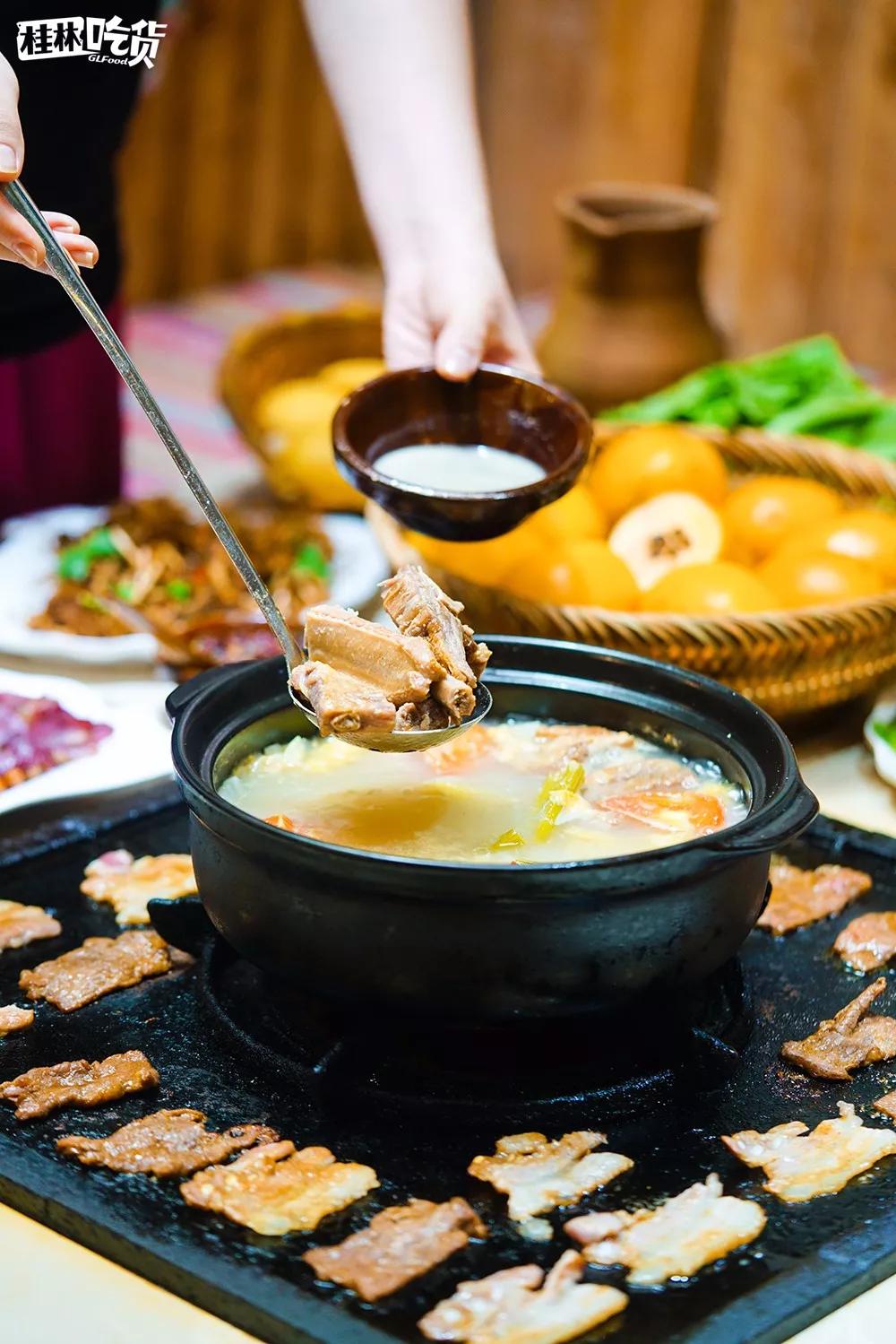 云南夫妻开小店,云南夫妇在宁德开烧烤店