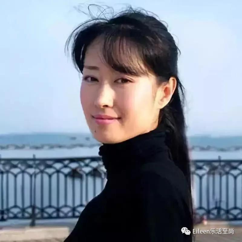 休夫复出，44岁爆红，宝藏姐姐中年叛逆记