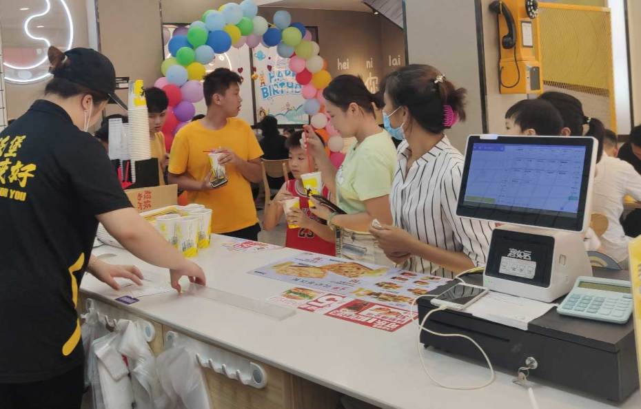 超级堡汉堡加盟多少钱,超级堡开原店