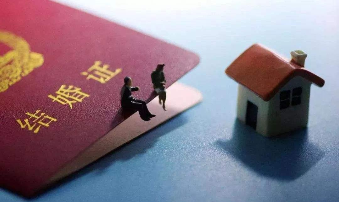 男朋友问我不买房愿意结婚吗,男朋友不买房是该分手还是结婚