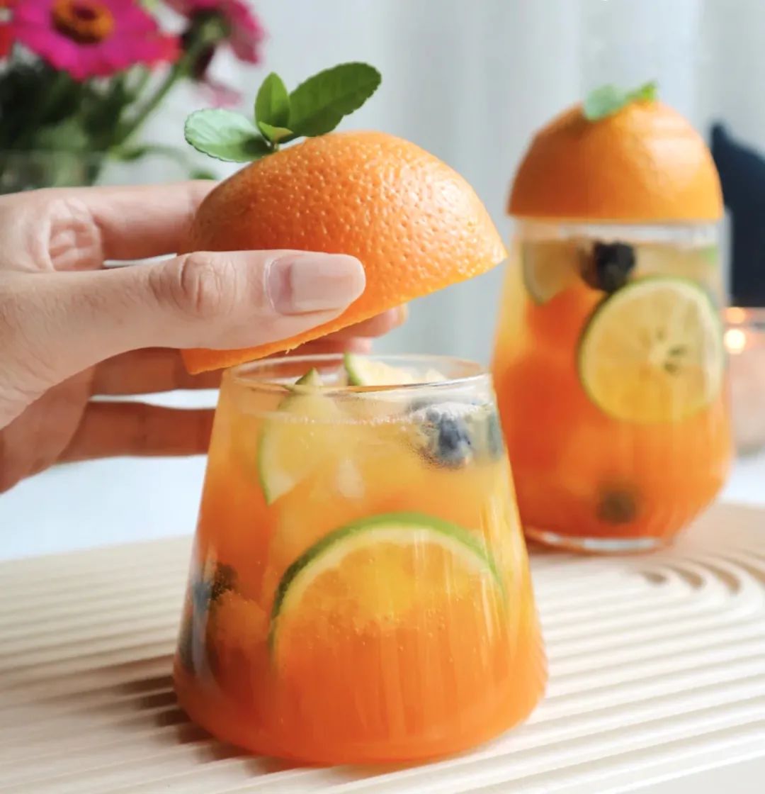 连同事都抢着试的高颜值口喷，用完嘴巴好清新，哈气都是香的