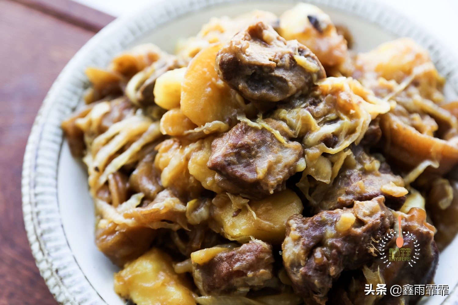 排骨焯水后肉又硬又柴,排骨焯水口感变硬