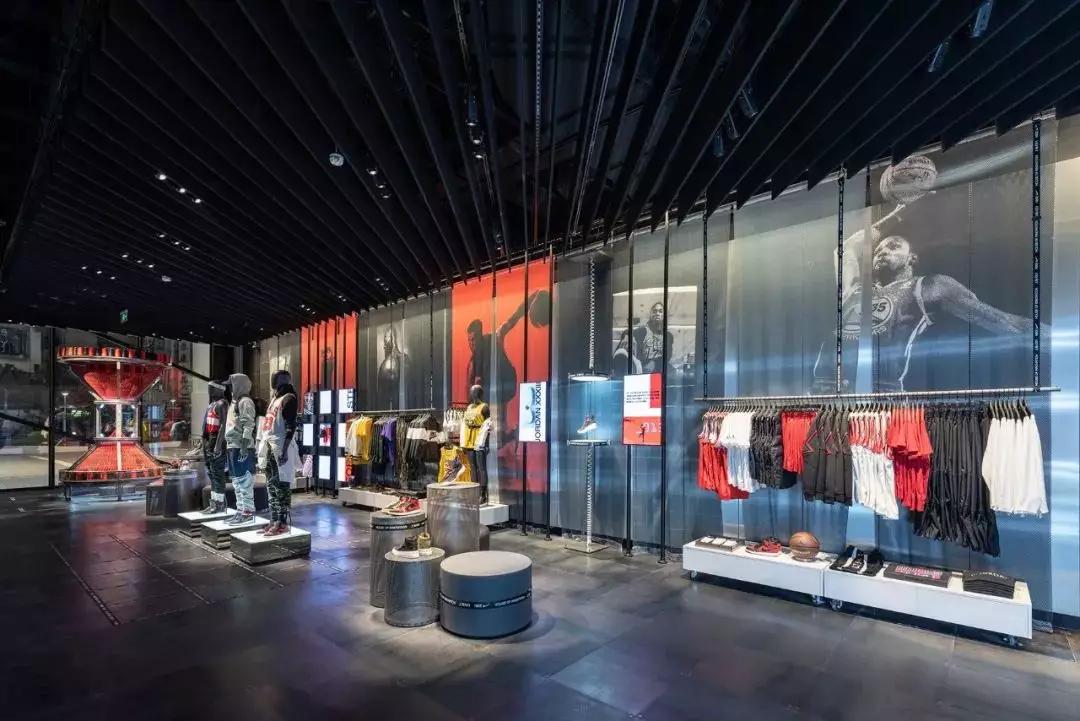 全球首家!耐克开了个新零售体验店!帅到炸
