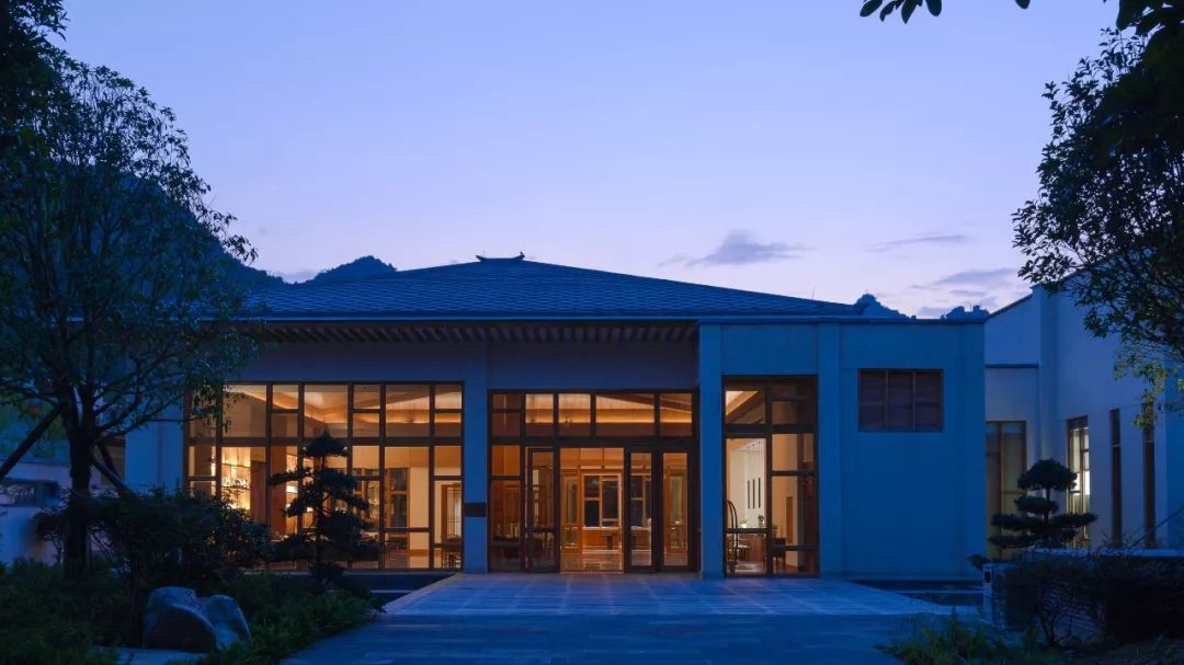 黄果树柏联温泉酒店是几星级酒店,黄果树柏联酒店在景区内怎么进去