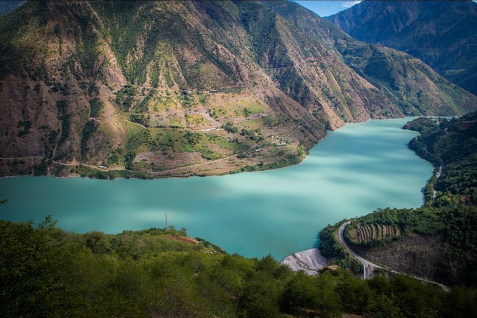 消失的地平线上的“香巴拉”和“女儿国”（二）