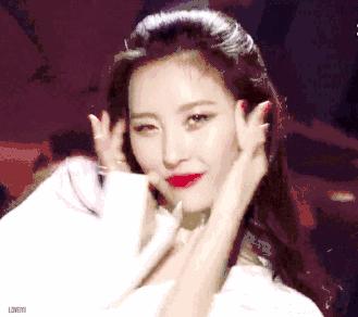 素颜但又很好看的妆容,高级感素颜妆容简单自然教程