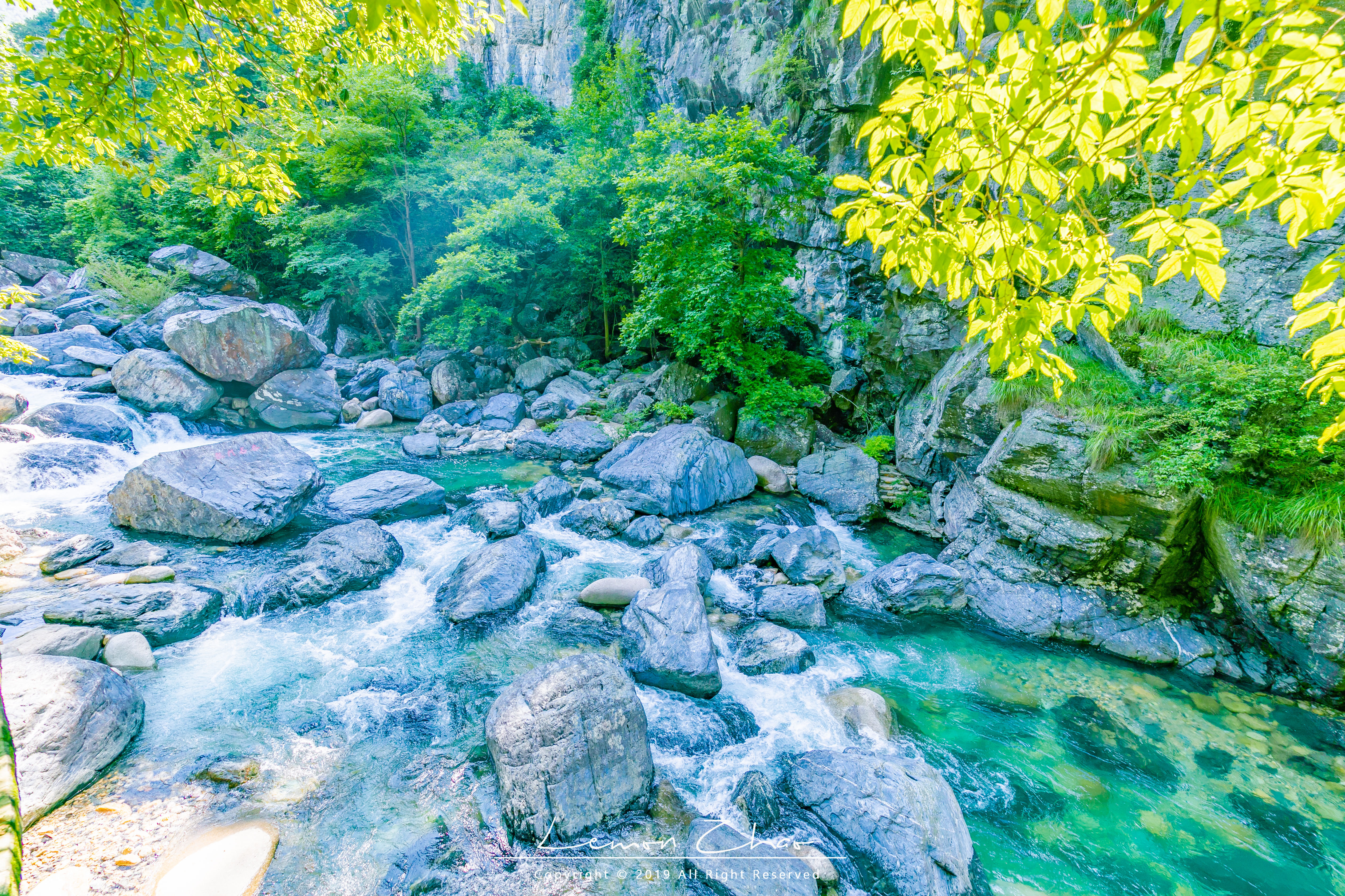 藏于山水之间的避暑胜地,安徽九寨沟风光