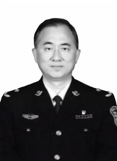 思念追逐,思念抗疫英雄