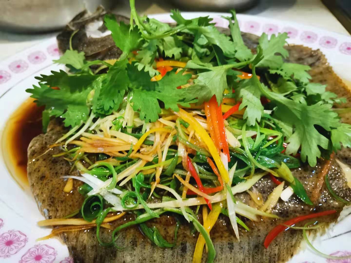 清蒸多宝鱼的家常做法蒸多长时间,清蒸多宝鱼怎么做需要蒸多长时间