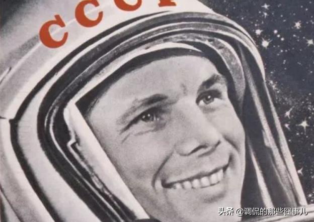 宇航员在太空遇到危险时怎么做,宇航员太空怎么解决自理问题