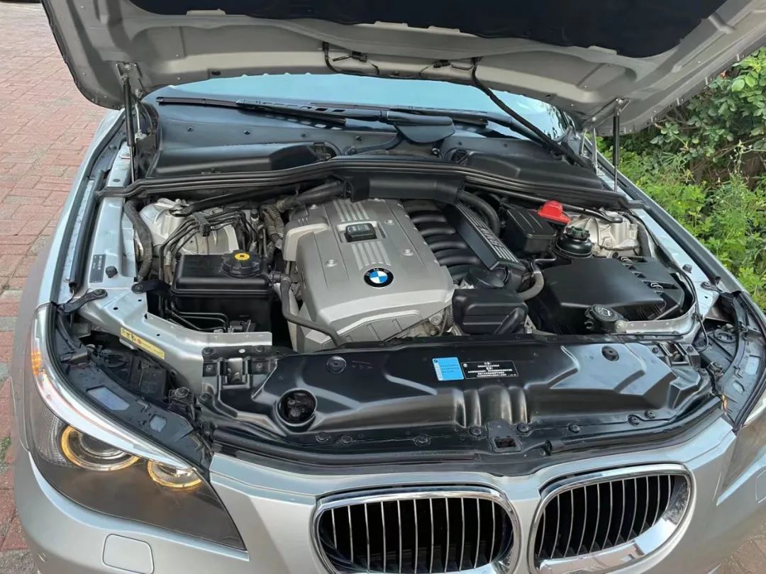 10多年的宝马5系还值得买吗,十年前的宝马5系值得买吗