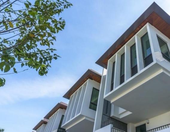 飘窗能砸卧室怎么布置才好看,飘窗能砸吗怎么设计