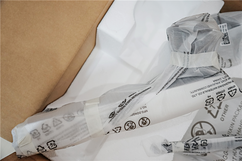 三星玄龙骑士49寸显示器测评144hz,49寸显示器曲率1500和1800