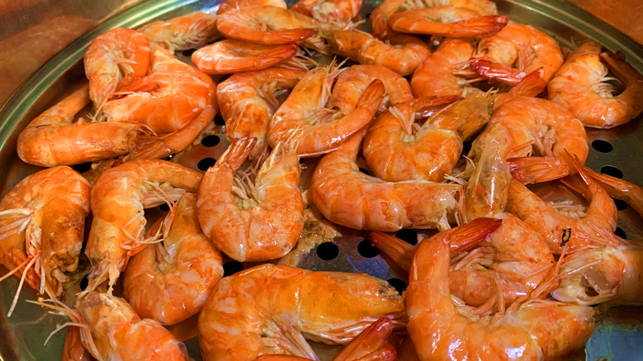 吃大虾时虾头到底能不能吃,吃虾时虾籽能吃不