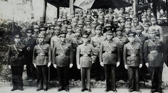 *德朱**作为开国元帅之首，元帅命令状却不是001号，001号究竟给了谁