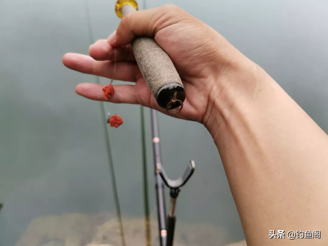 钓大鱼竿稍断是怎么断的,钓大鱼硬竿防止断竿