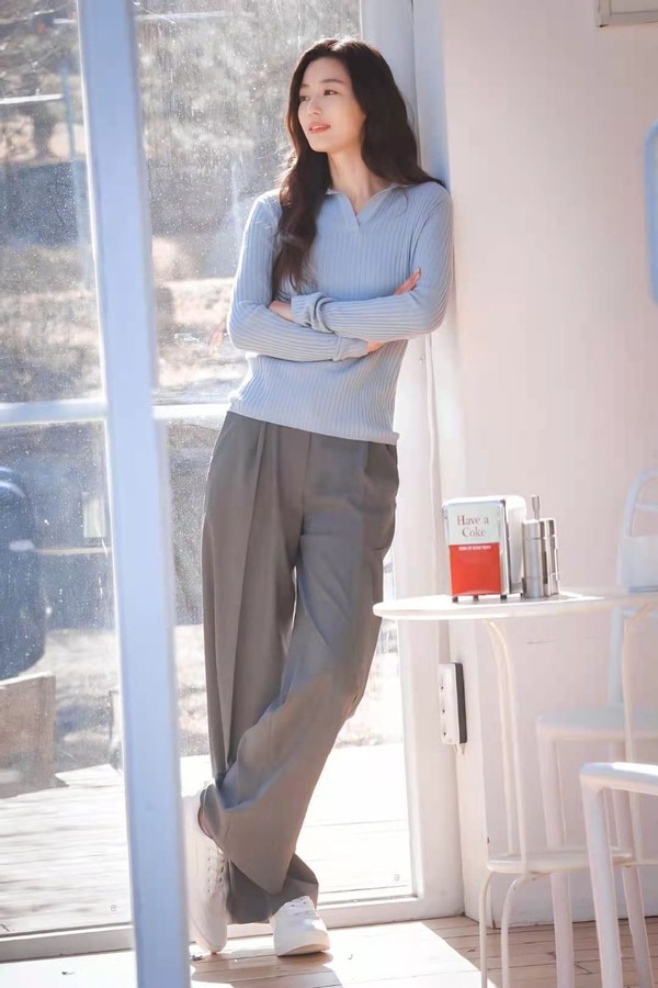 全智贤白裤写真,全智贤穿露脐装图片