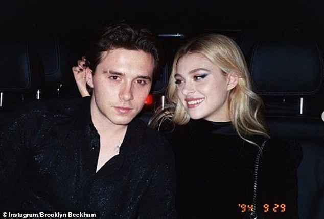 贝克汉姆二儿子秀恩爱,贝克汉姆维多利亚接吻视频