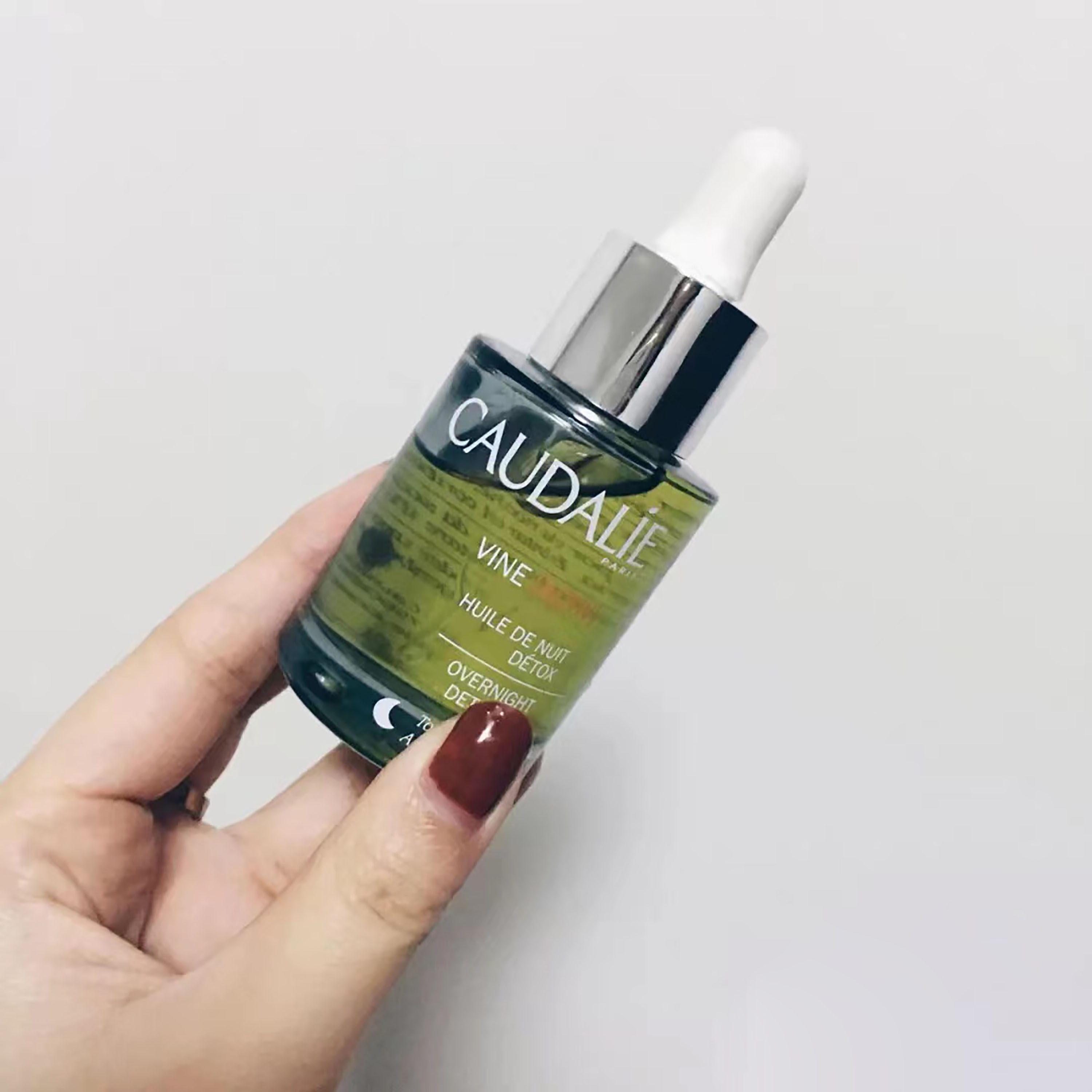 经济抗老保湿的精华油哪个好用,40岁抗老精华油推荐