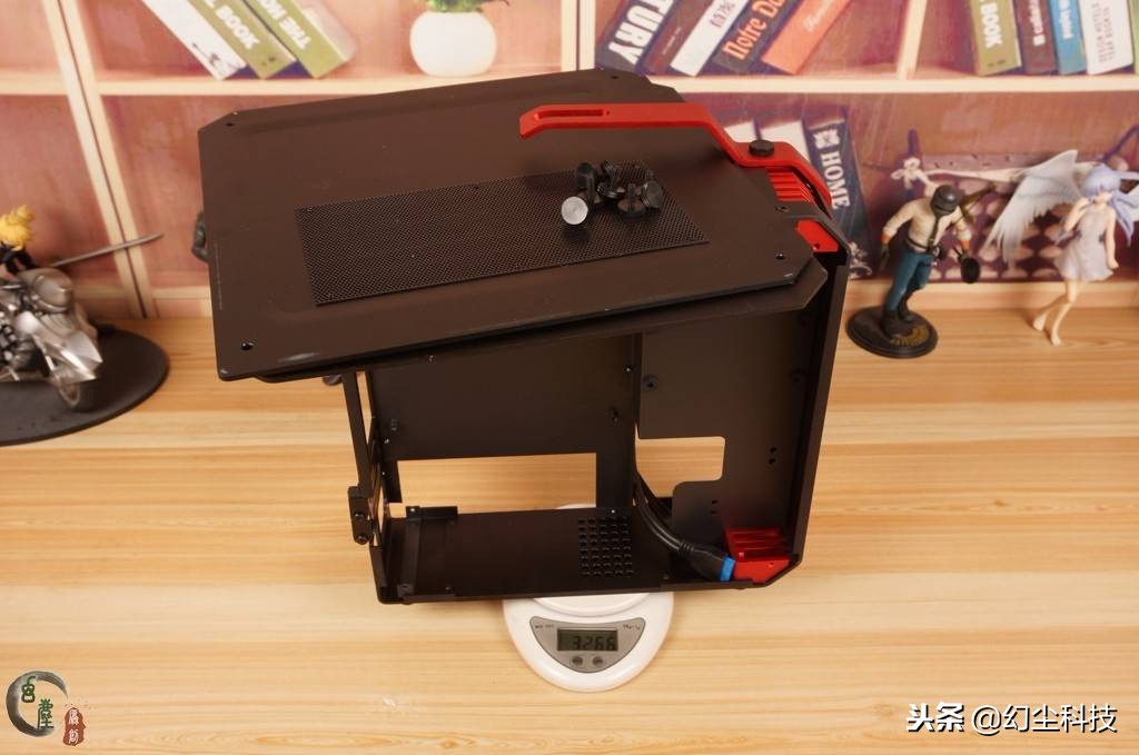 迷你小钢板桌面,电脑迷你小机箱推荐