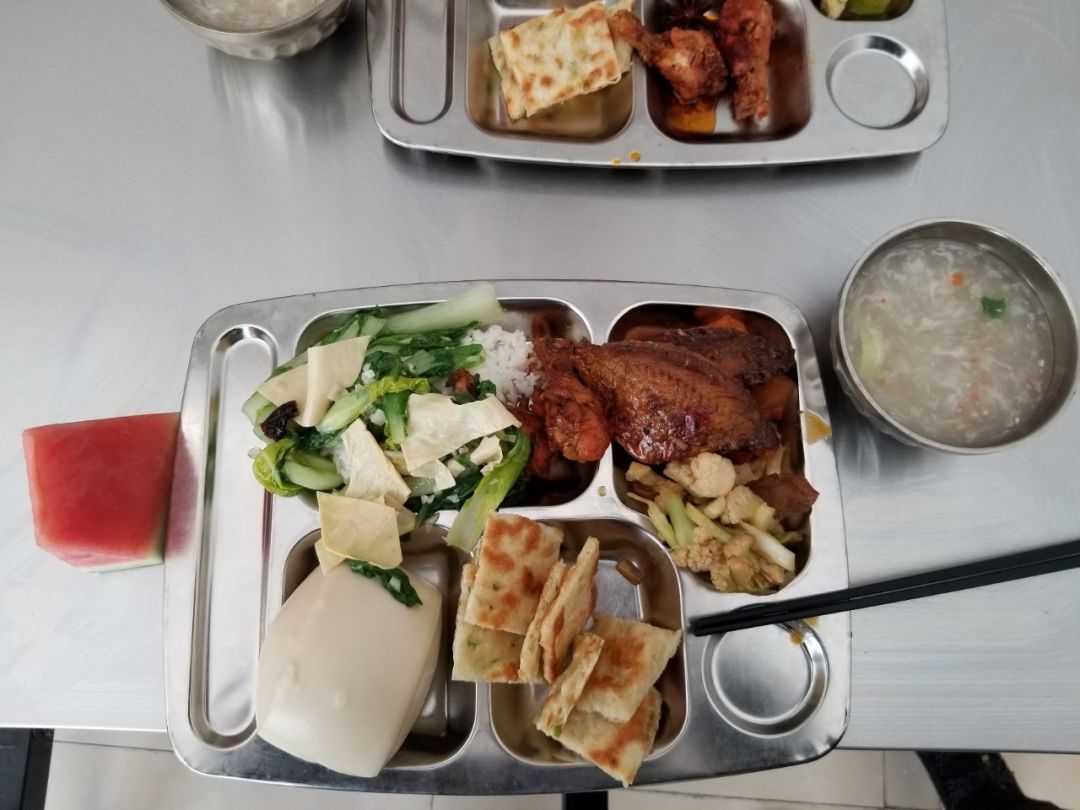 2021年郑州小升初择校必看的15所热门民办初中食宿情况集合