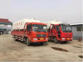 散装饲料运输车如何装料,散装饲料运输车配置