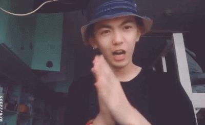 鏄撶儕鍗冪幒鐜嬭仾,鏄撶儕鍗冪幒鍜岀帇鎬濊仾鍚堢収