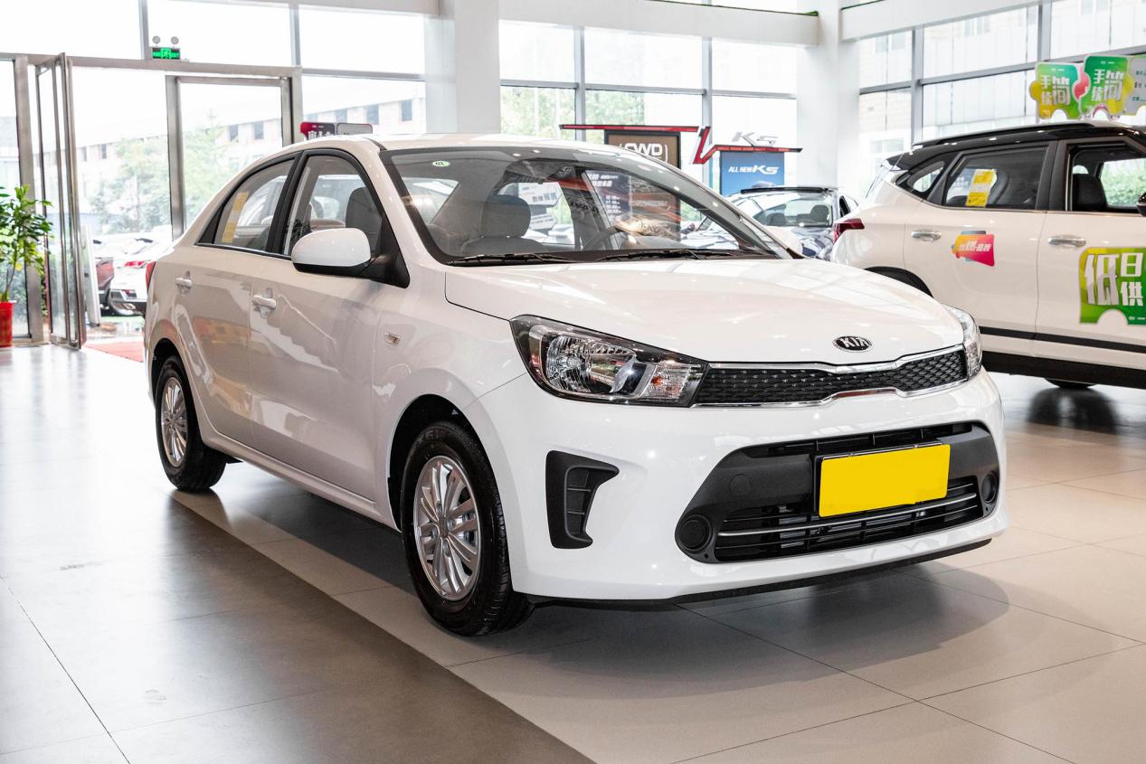 三款工薪族能买的代步车型，配自动挡，省油耐造，最低6.49万