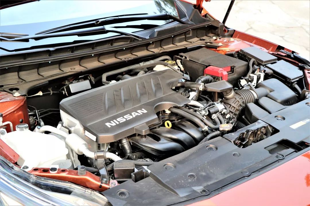 天籁2.0自吸最高时速视频,新天籁2.0自吸cvt是钢带还是链条