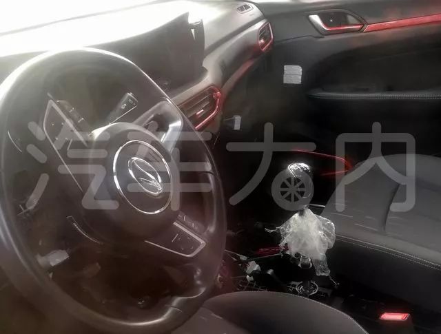 陆风x6和x8区别,陆风x6和吉普