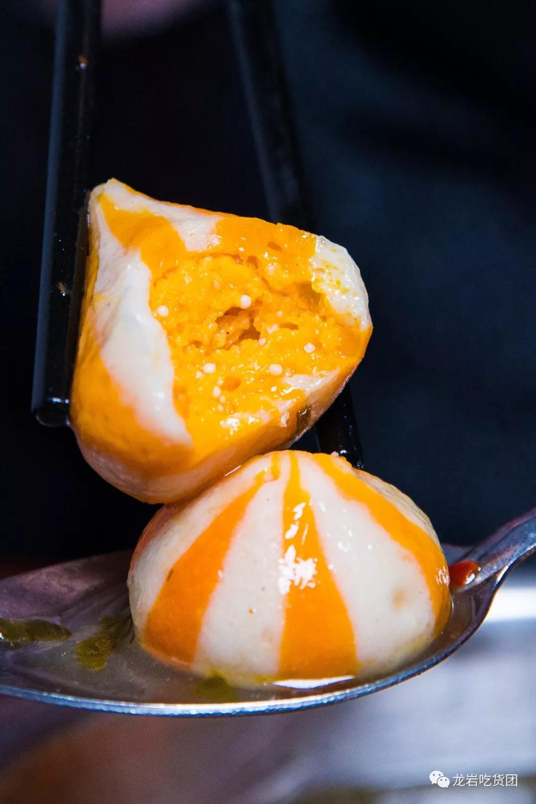 重庆渝北龙兴广场附近购物商场,前方到站工贸