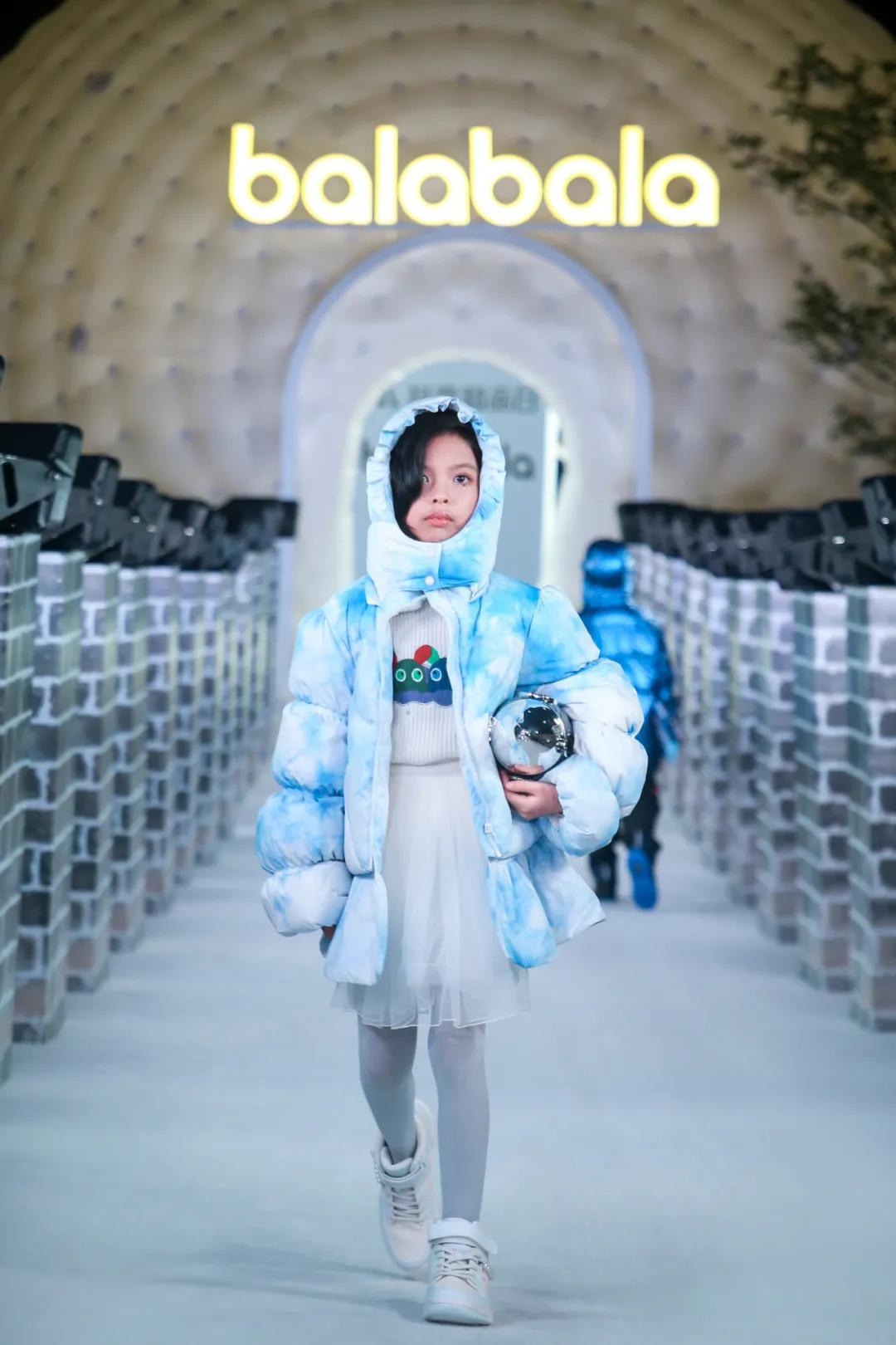 抖音巴拉巴拉童装热销第一名,抖音口碑好的童装店铺巴拉巴拉