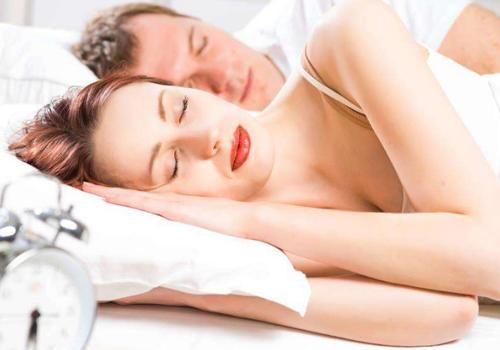 医生说生孩子大概几天准吗,医生生孩子后多久可以去室外