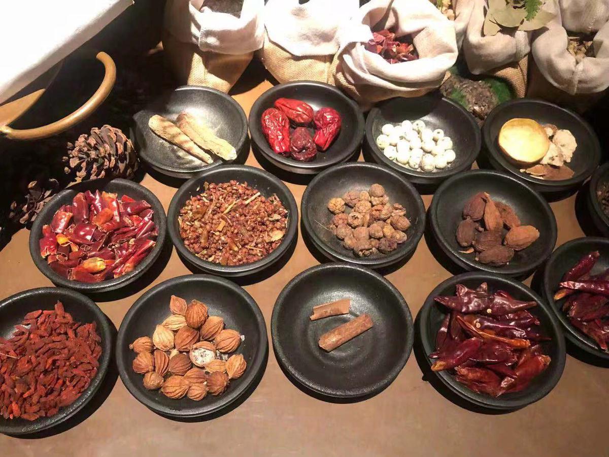 潮汕火锅和四川火锅哪个好吃,四川火锅和重庆火锅视频