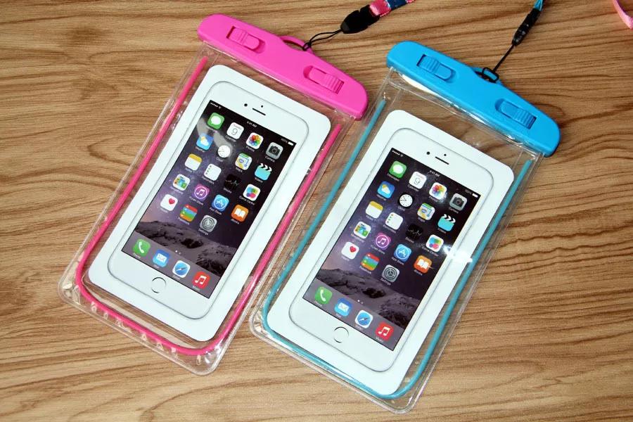 全境防水瞬扣包，地上水下都能用，下雨游泳照样玩手机