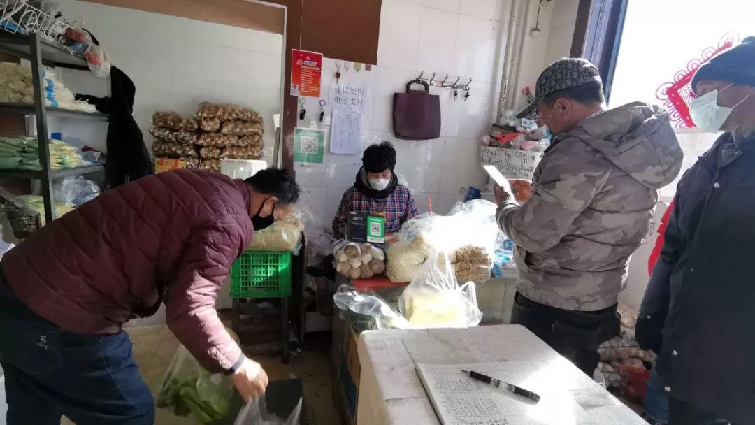 9小时，50张图，带您看全村最靓“代购员”