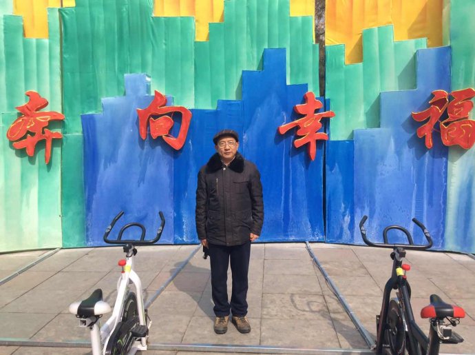 济南趵突泉花灯展几日开展,济南趵突泉花灯会开灯前人气满满