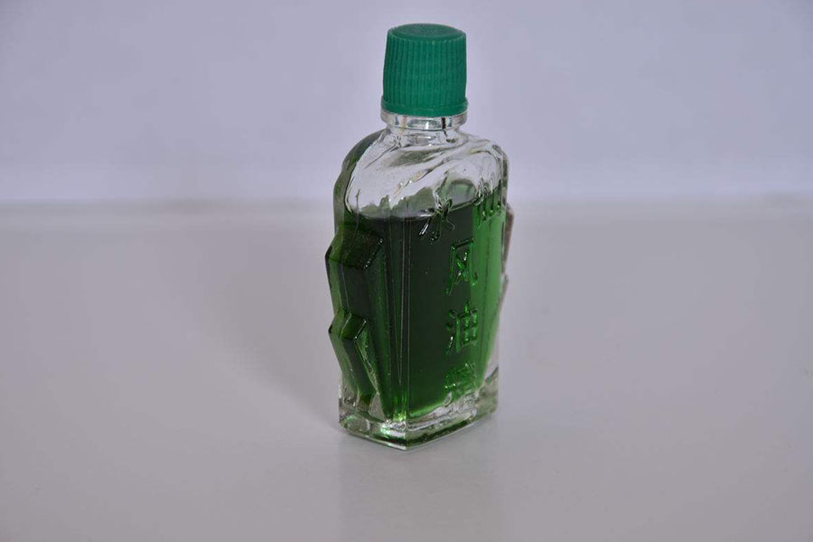 玻璃上的不干胶怎么去,玻璃上的不干胶怎么去除