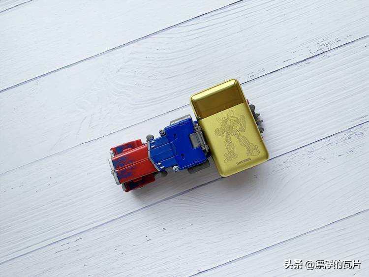 大黄蜂定制版须眉剃须刀,上谷剃须刀和须眉剃须刀