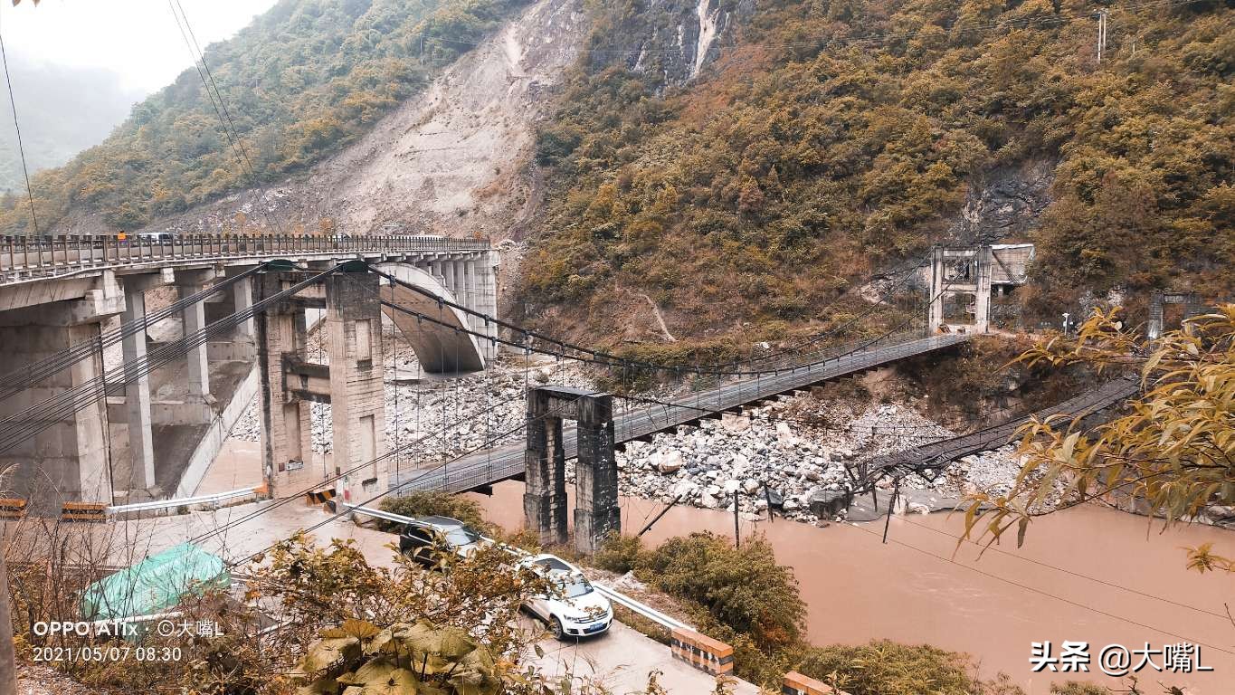 比亚迪唐穿越丙察察,4+2出行方式