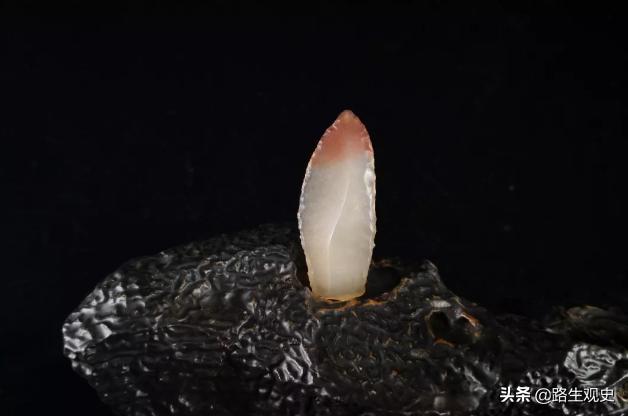 *疆新**有2座山，让黄金与美玉在2500年前相遇，影响了中国人的审美