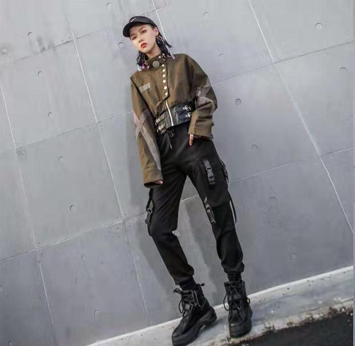 朋克风穿搭如何搭配裤子,淡淡朋克风穿搭