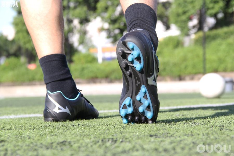 美津浓rebulav3ag,美津浓rebulav2和v3的区别