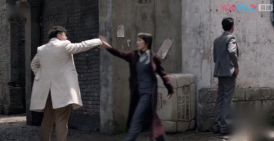 谍战深海之惊蛰吉丽旗袍,谍战深海之惊蛰吉丽喜欢谁