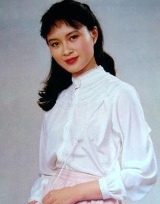 歌手高枫去世原因,歌手高枫年轻时候的照片