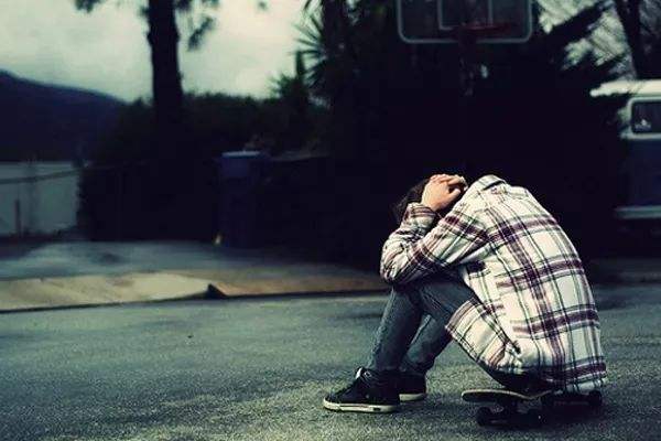 同事借我500反而被拉黑,同事被拉黑了