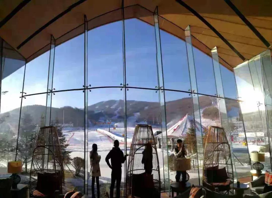 吉林市文旅局冰雪推介会,吉林新雪季启幕冰雪旅游持续火爆